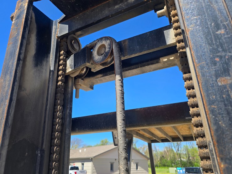 2000-sellick-sd80-image-25