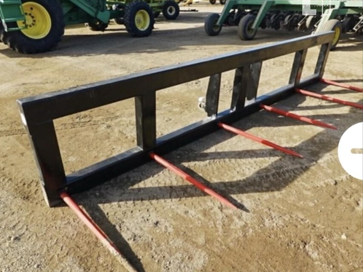 m&j-mfg.-triple-bale-spear-image-1