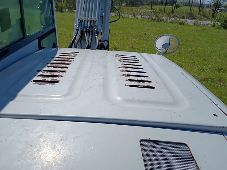 2011-takeuchi-tb285-image-83