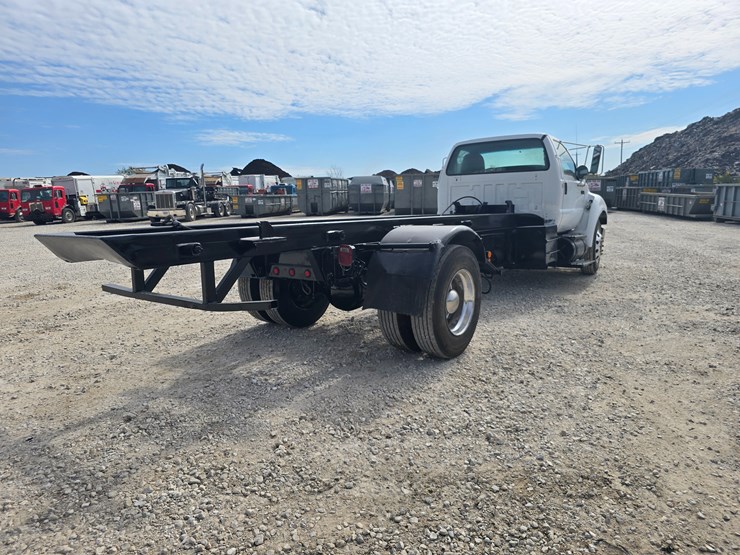 2004-ford-f650-image-22