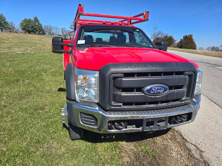 2016-ford-f550-image-19
