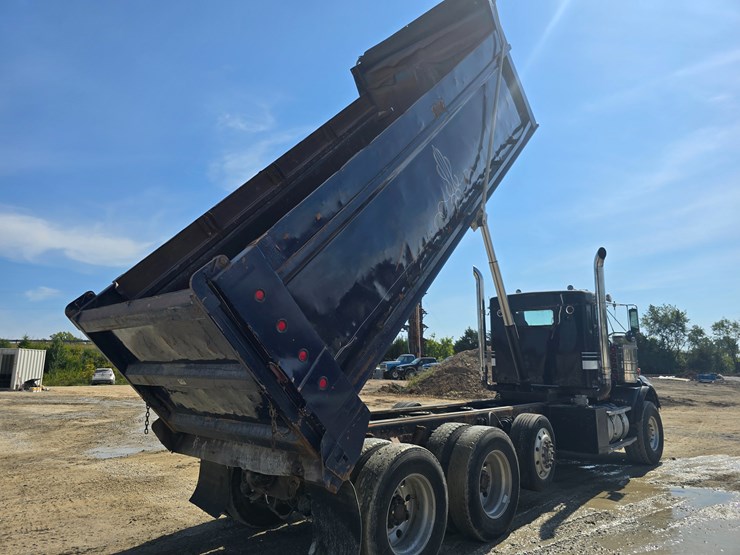 #21305-•-2003-kenworth-dump-truck-image-64
