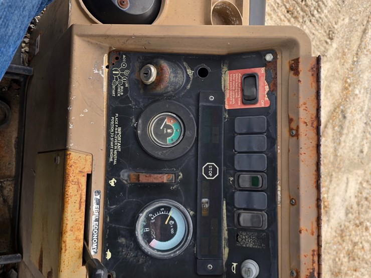 1993-deere-710d-image-62