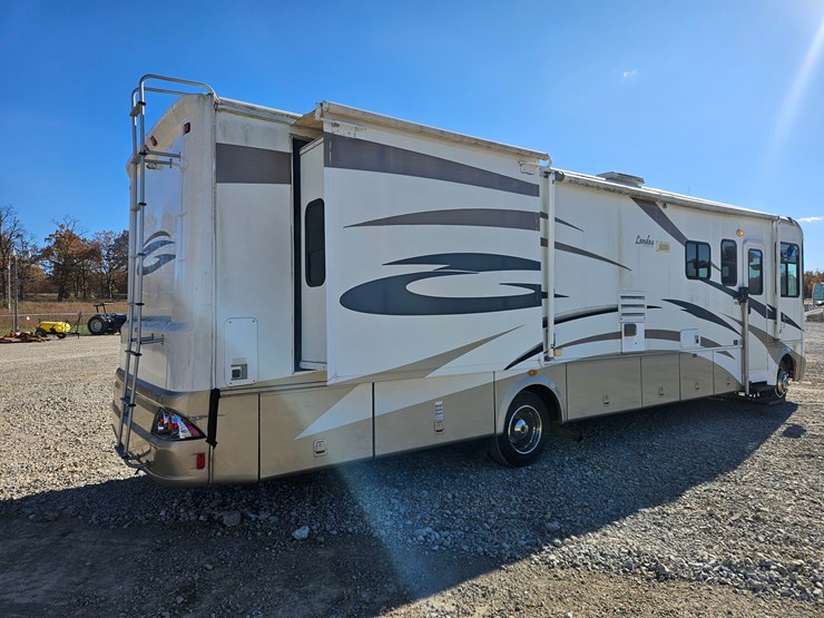 #22198-•-2007-georgie-boy-landau-motorhome-image-17