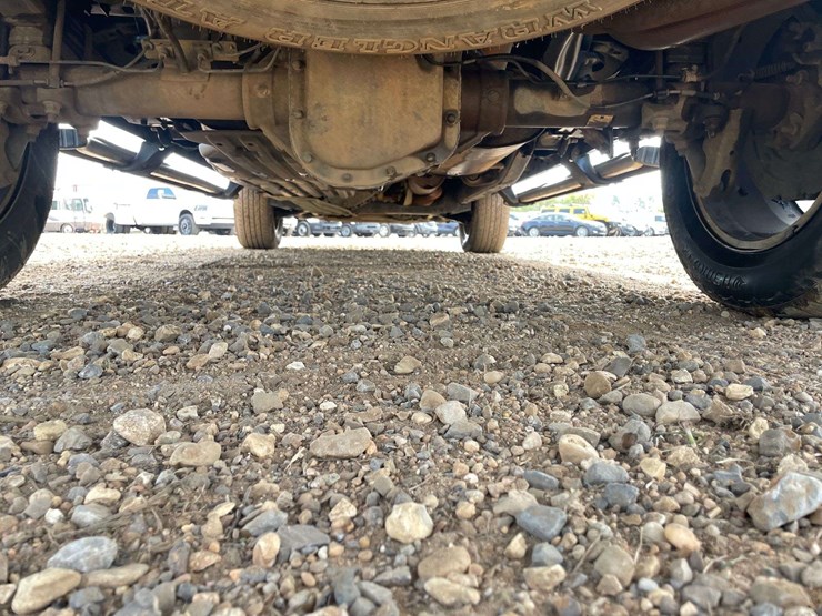 2014-ford-f150-xlt-image-24