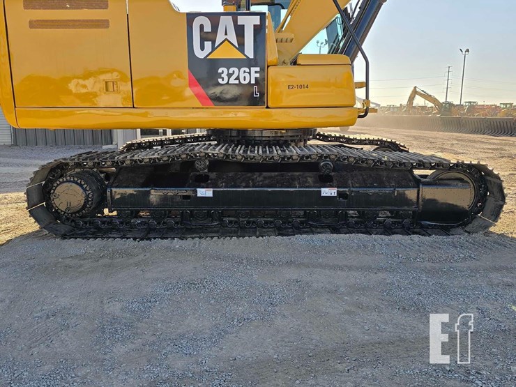 2017-caterpillar-326fl-image-34