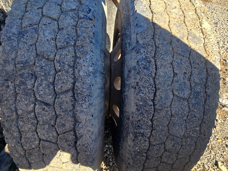 2014-freightliner-cascadia-125-image-82