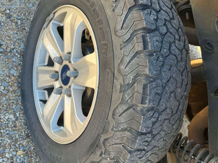 2011-ford-f150-image-18