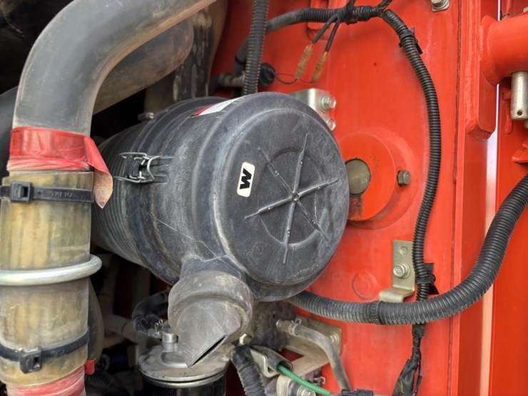 2018-kubota-ssv65-image-37