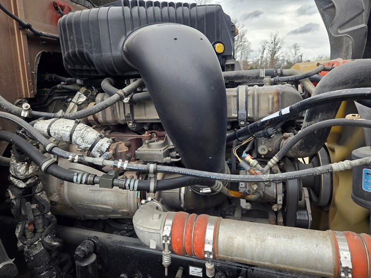 2017-western-star-5700xe-image-47