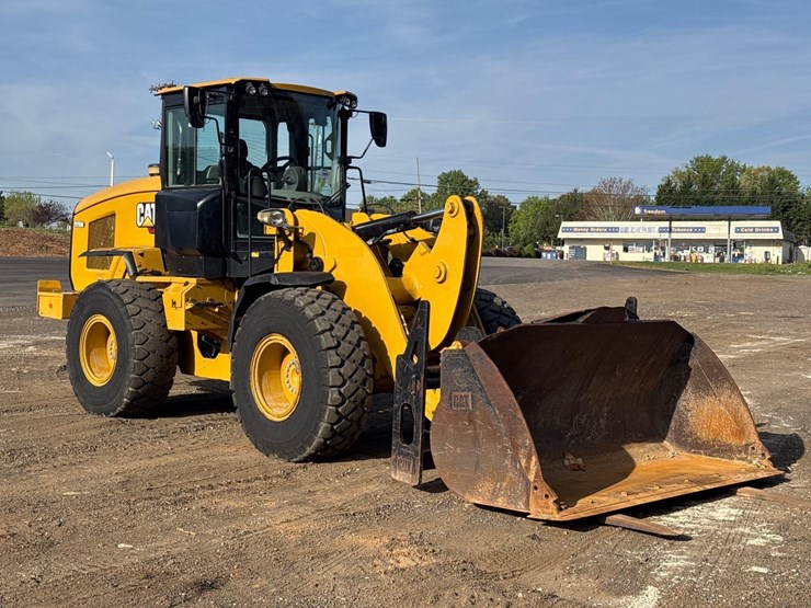 2021-caterpillar-926m-image-5