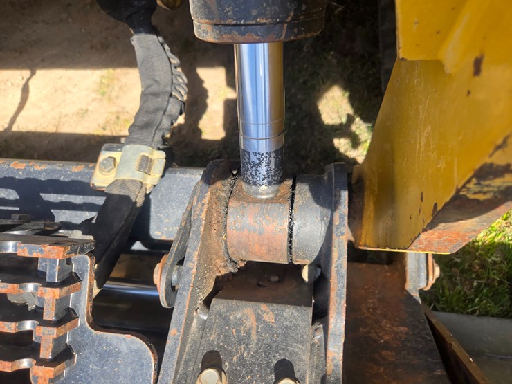 2018-caterpillar-299d2-image-75