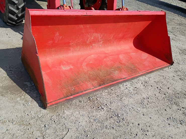 2019-kubota-m7060-image-76