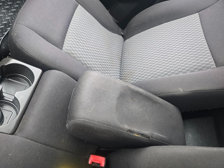 2011-chevrolet-colorado-image-41