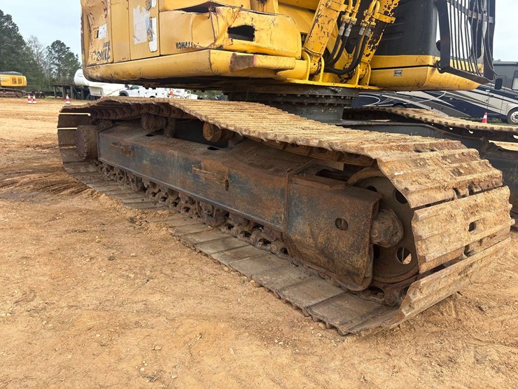komatsu-pc200-image-33