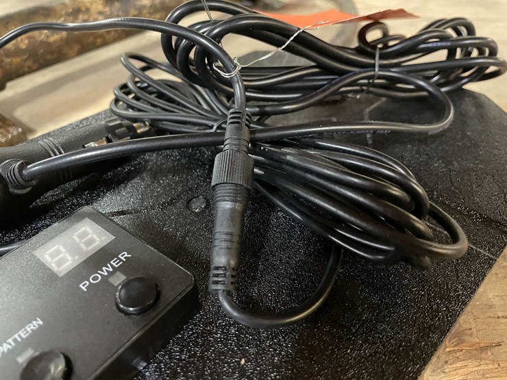 #2419-•-amber-led-strobe-light-(pr12)-image-6