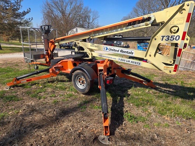 jlg-t350-image-9