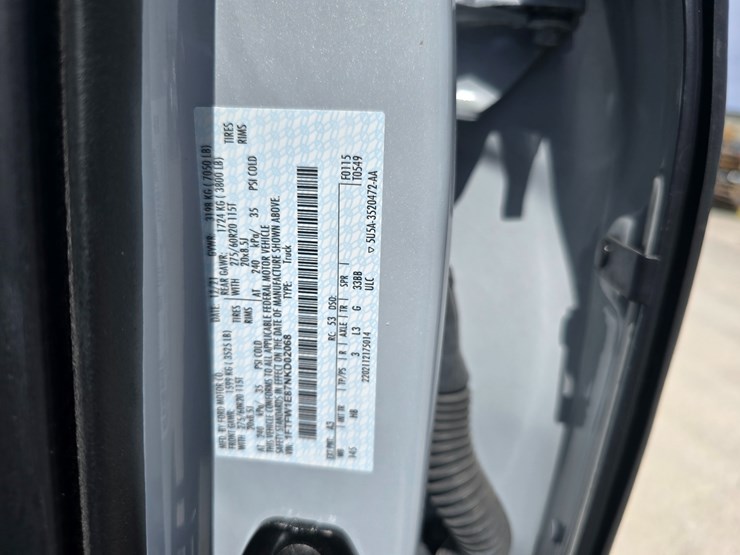 2022-ford-f150-image-27