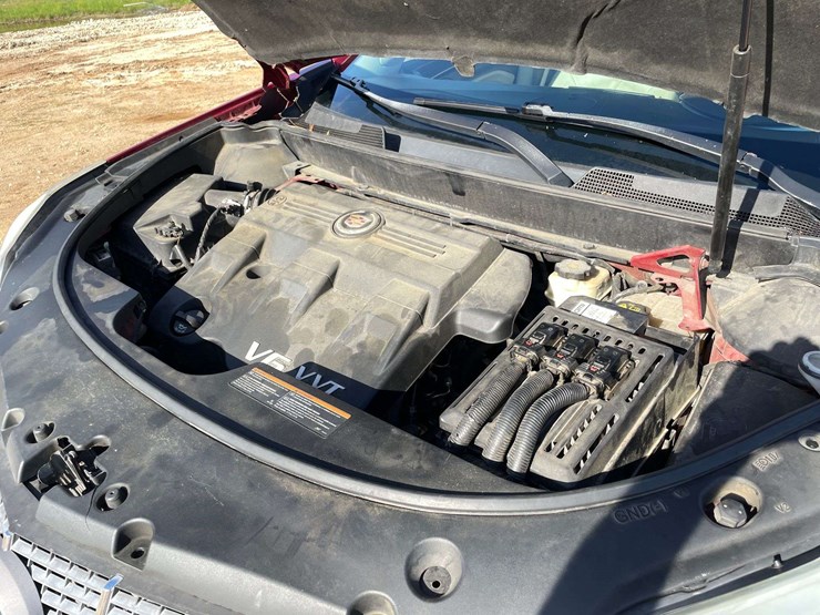 2011-cadillac-srx-image-7