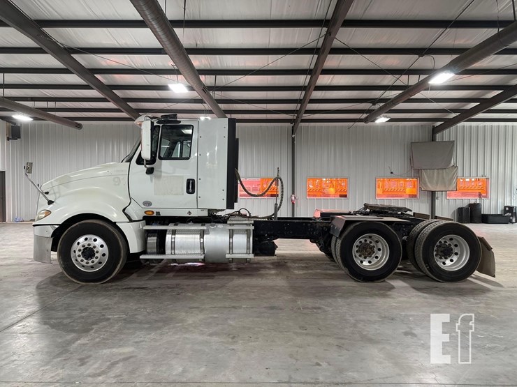 2017-international-prostar-image-5