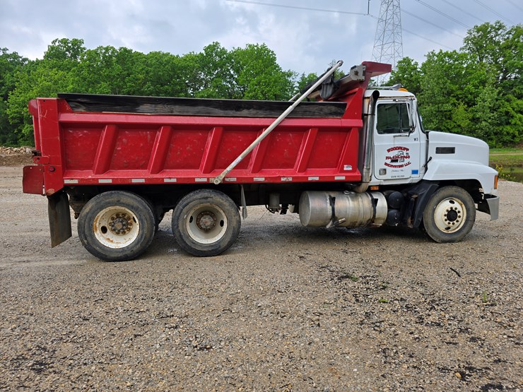 1994-mack-ch613-image-19