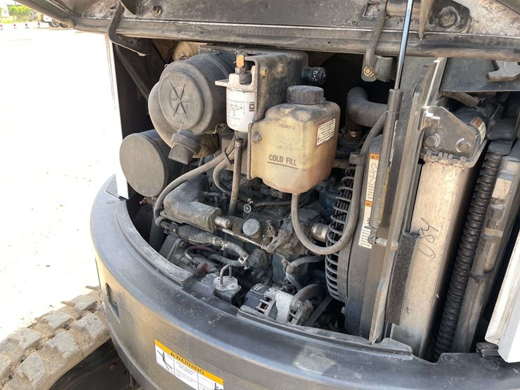 2011-bobcat-e35-image-9