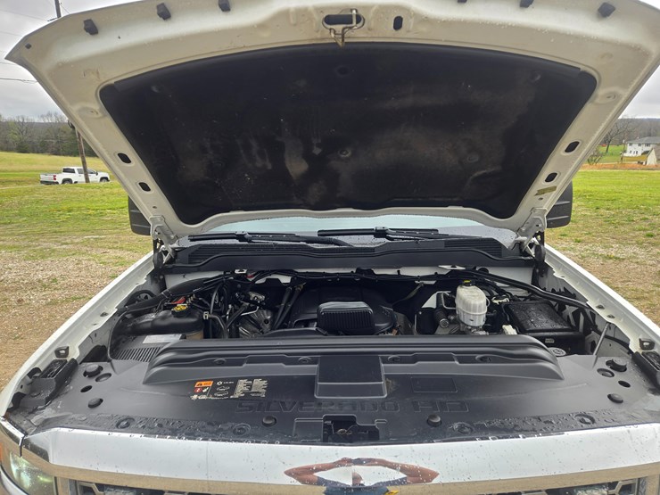 2019-chevrolet-silverado-2500-image-28