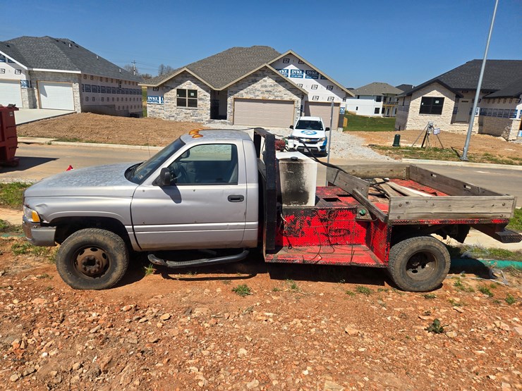 2000-dodge-ram-3500-image-6