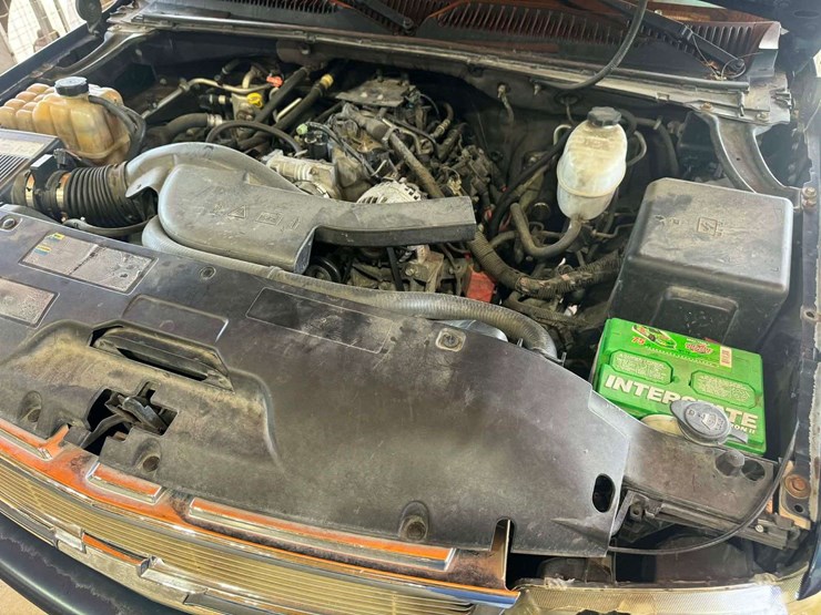 2005-chevrolet-tahoe-image-23