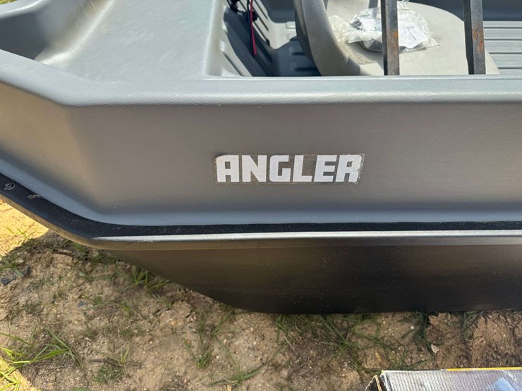 quest-angler-2-person-fishing-boat-w/trolling-motor-&-power-center-image-15