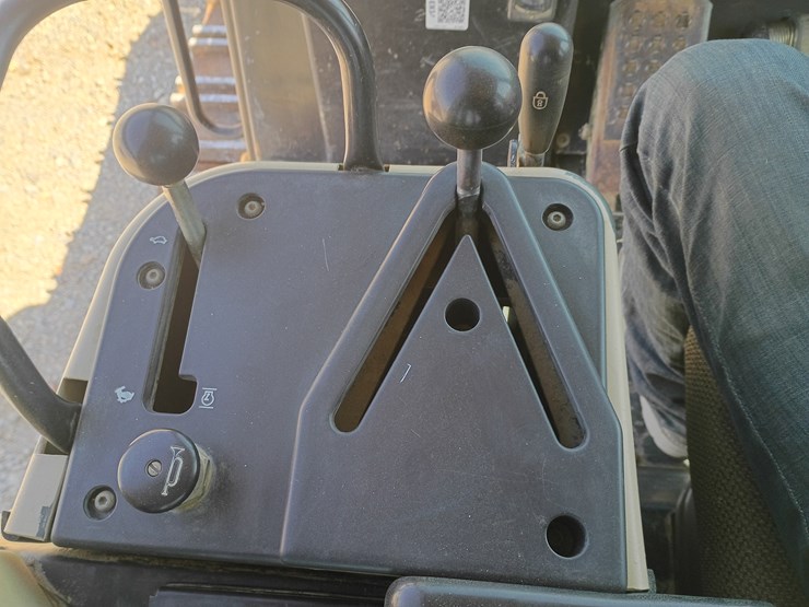 2001-caterpillar-963c-image-89