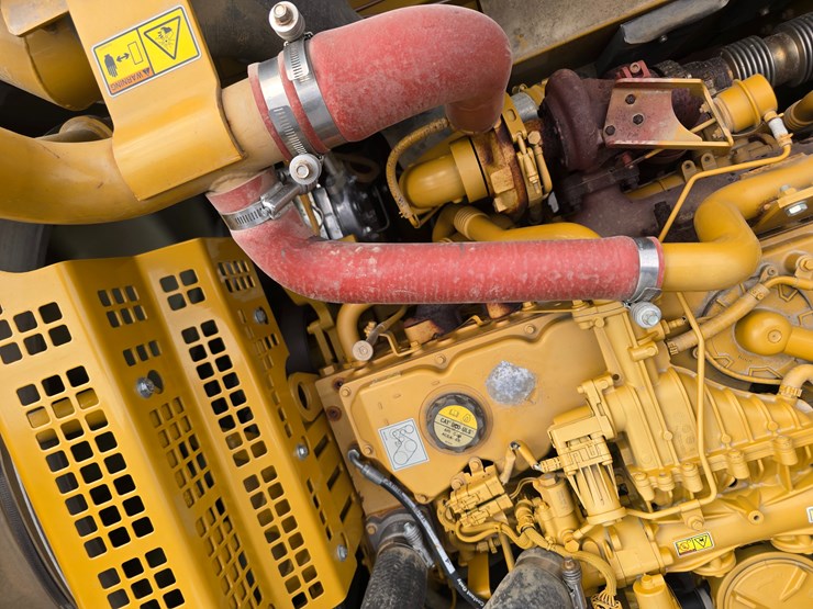 2013-caterpillar-324el-image-38