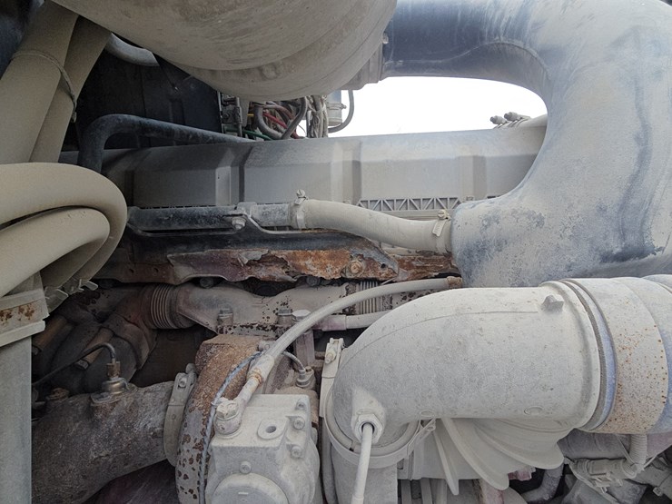 #22593-•-2016-mack-cxu613-pinnacle-sleeper-truck-image-81