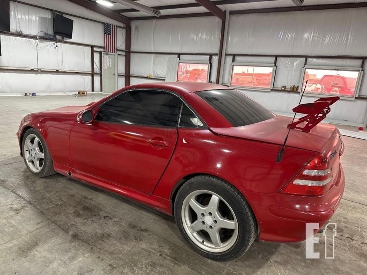 2003-mercedes-benz-slk320-image-3