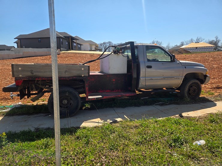 2000-dodge-ram-3500-image-17