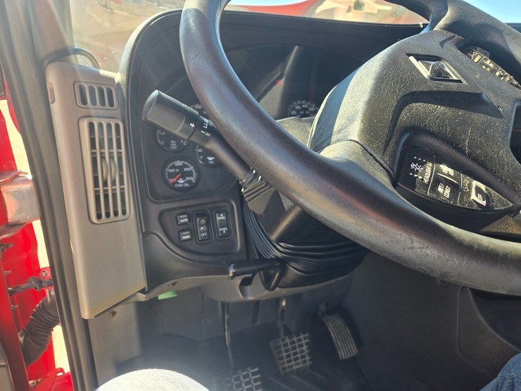 2014-international-prostar-image-67