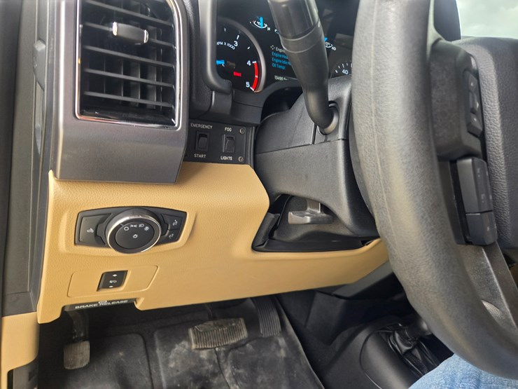 2020-ford-f550-image-88