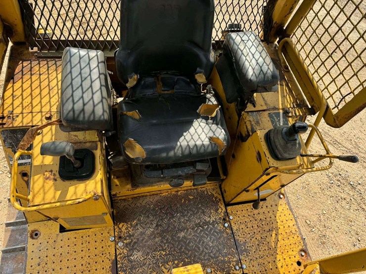 1999-caterpillar-d4c-image-15