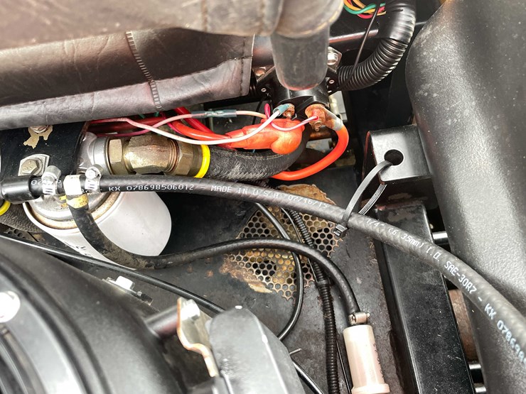 cub-cadet-tank-m72-image-22