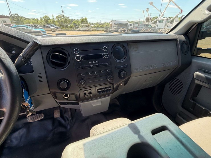 2015-ford-f350-image-14