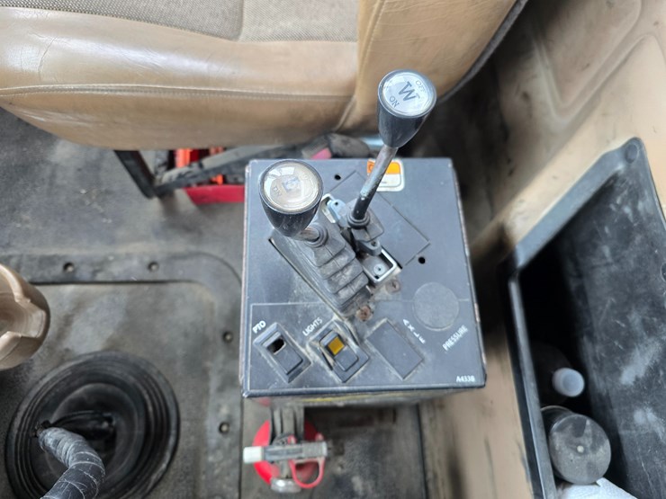 #22590-•-2007-mack-cv713-granite-roll-off-truck-image-47