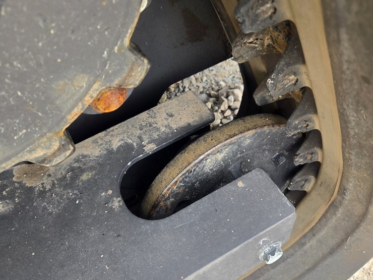 2023-new-holland-c314-image-41