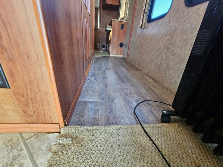 #22198-•-2007-georgie-boy-landau-motorhome-image-64