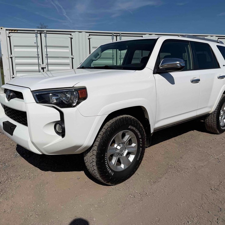 2015 TOYOTA 4 RUNNER