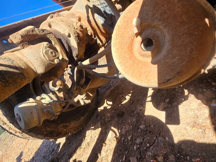 1994-mack-rd690s-image-90