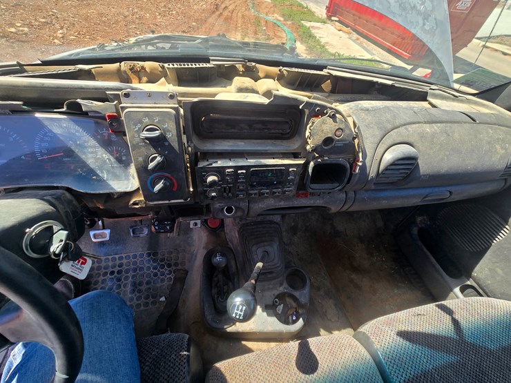 2000-dodge-ram-3500-image-38