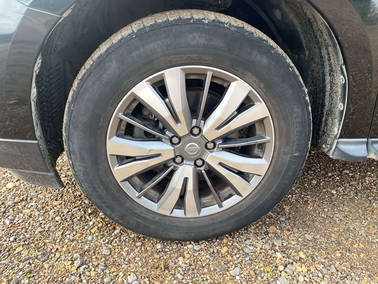 2020-nissan-pathfinder-image-19