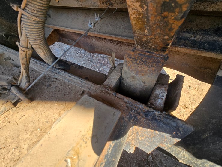 1998-mack-rd688s-image-42