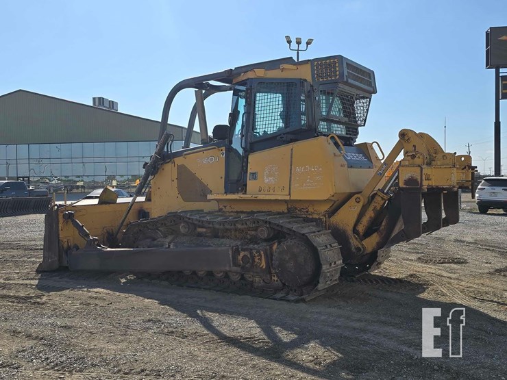 2006-deere-750j-image-4