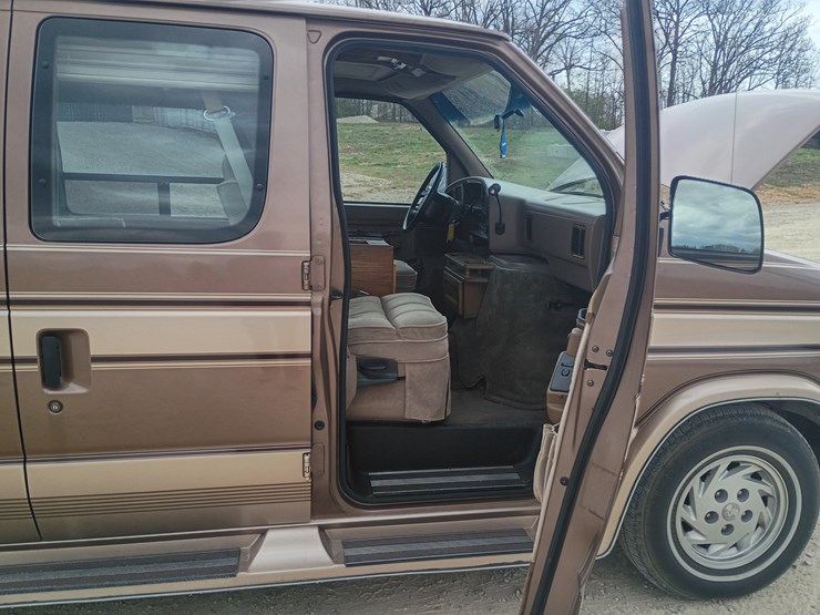 1992-ford-e150-image-37